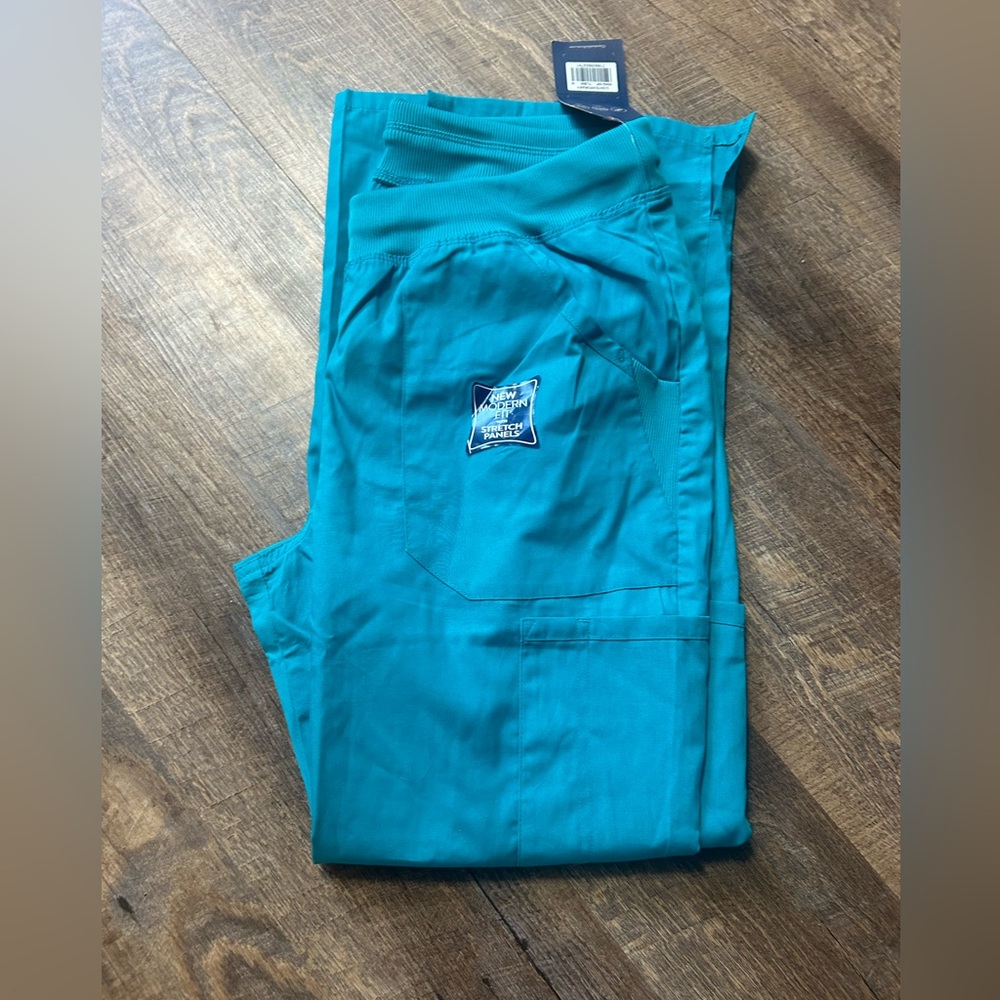 Scrub pants